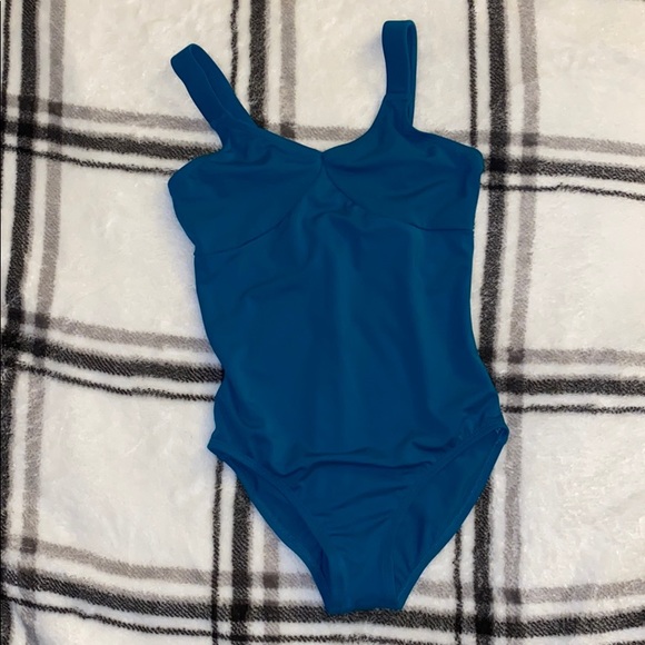 EUC Balera girls teal dance leotard